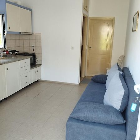 Eirini Apts On The Beach Psari Forada Exterior foto