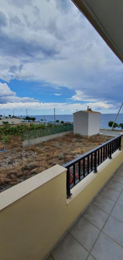 Eirini Apts On The Beach Psari Forada Exterior foto